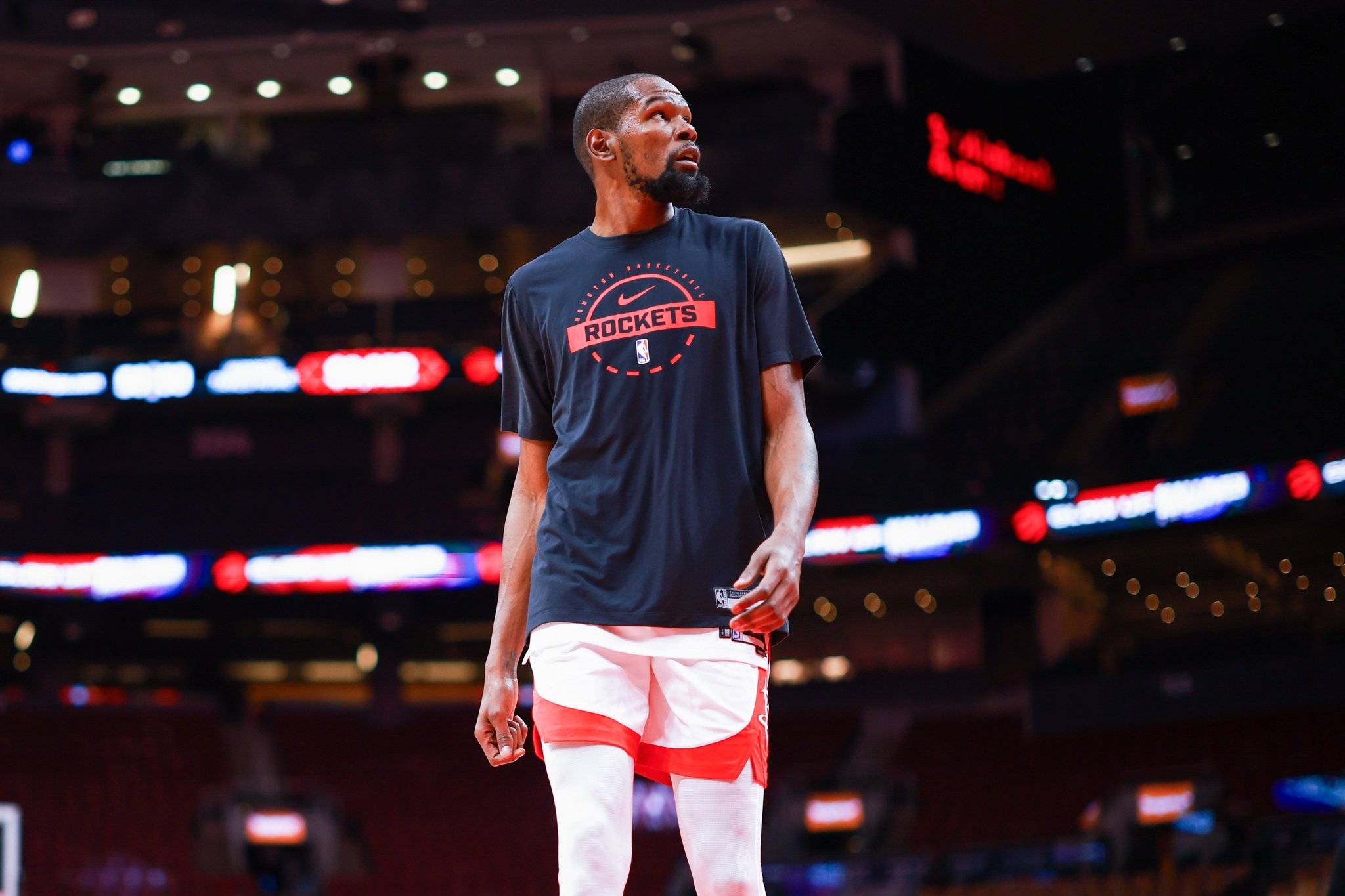 而勇士则在 而勇士则在