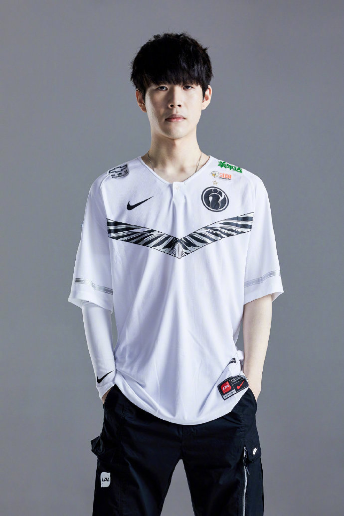 出高额合约